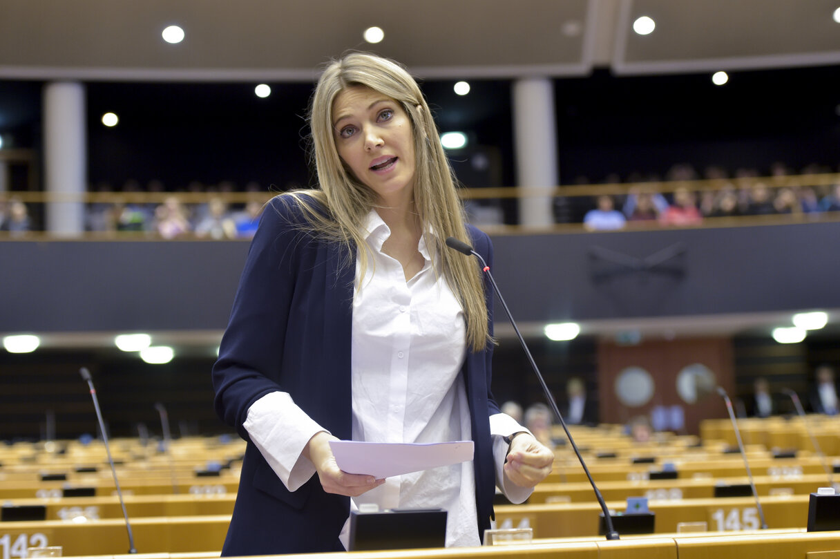 Eva KAILI speaks in plenary session - Week 17  2017 in Brussels - State of play of the second review of the economic adjustment programme for Greece