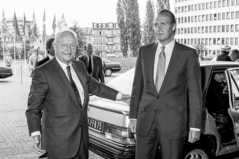 Foto 8: Visit of King and Queen of Spain at the European Parliament in Strasbourg in May 1986