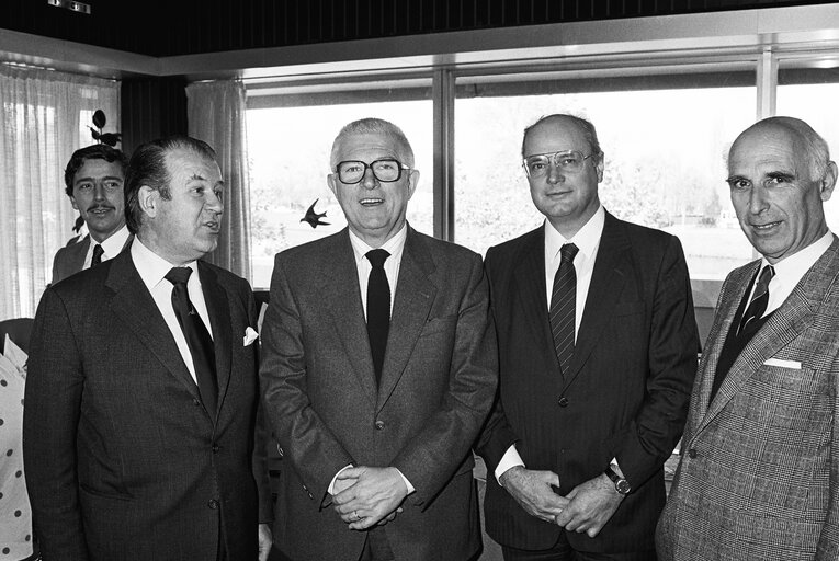 Suriet 1: Meeting of the Kangaroo Club in Strasbourg in November 1985