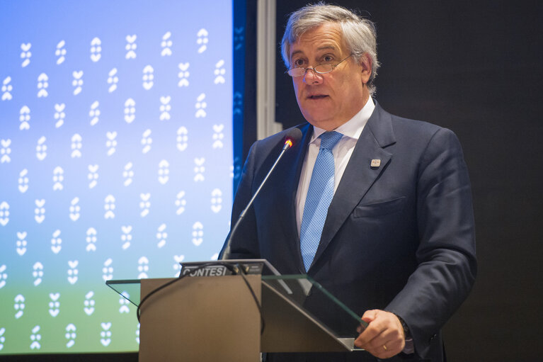 Fotografi 4: President of the European Parliament Antonio Tajani speaks during Conference of European Parliaments Chiefs in Bratislava on April, 24.