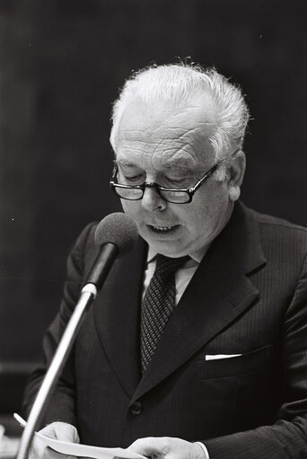 Fotografija 6: The delegue Camillo RIPAMONTI during a session in Luxembourg in July 1977.