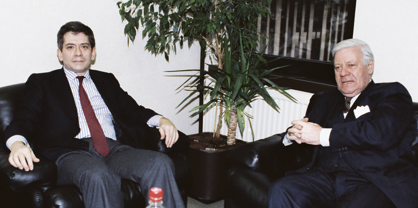 Valery GISCARD D'ESTAING with Enrique BARON CRESPO at the European Parliament.