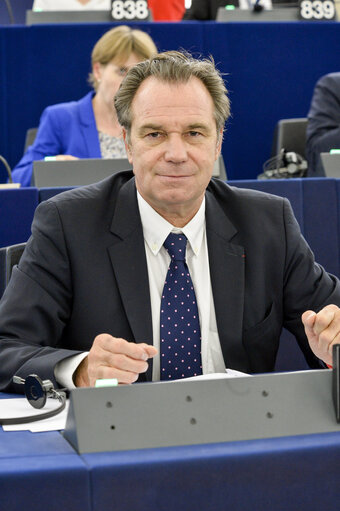 Fotografie 1: Renaud MUSELIER in the European Parliament in Strasbourg - Plenary session week 19 2016