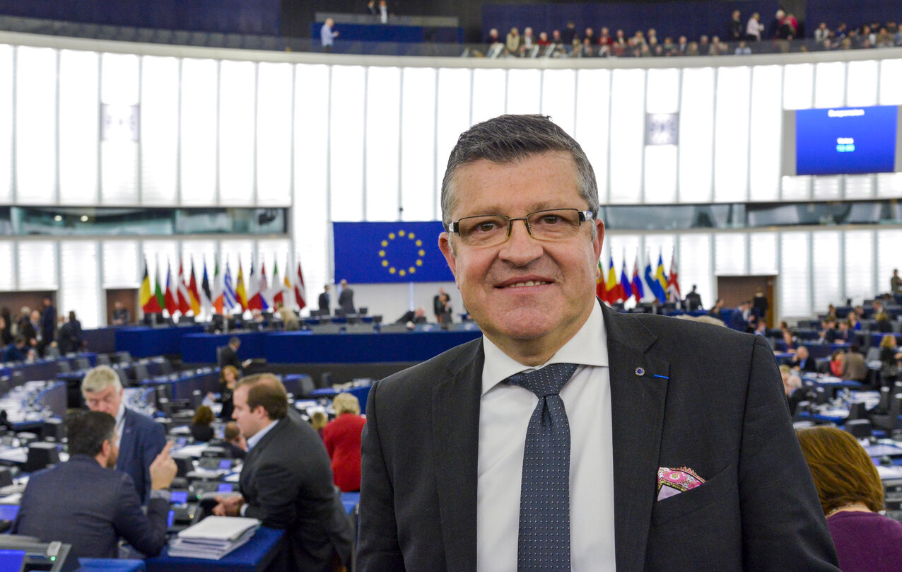 Franck PROUST in plenary session Week 7 2017 in Strasbourg