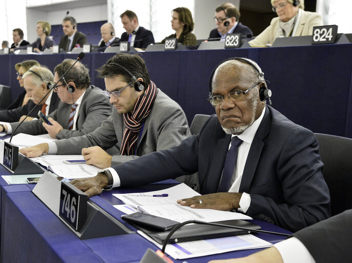 Φωτογραφία 2: Maurice PONGA in plenary session week 7 2017 in Strasbourg