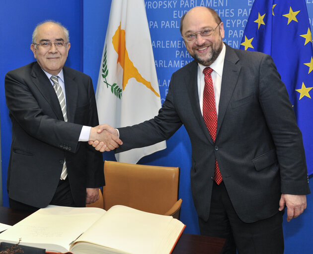 Photo 1 : Martin SCHULZ EP president meets with speaker of Cyprus parliament, Yiannakis OMIROU