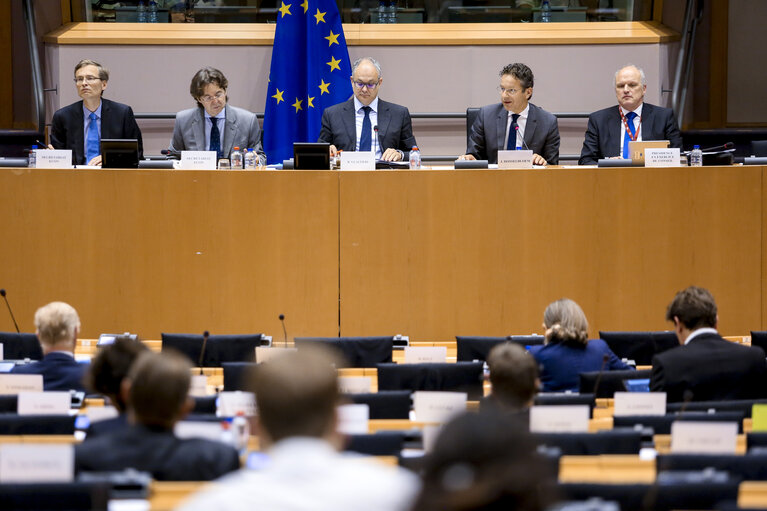 ECON Committee meeting. Economic Dialogue and discussion with Jeroen DIJSJELBLOEM, ECOFIN President and Minister of Finance of the Netherlands