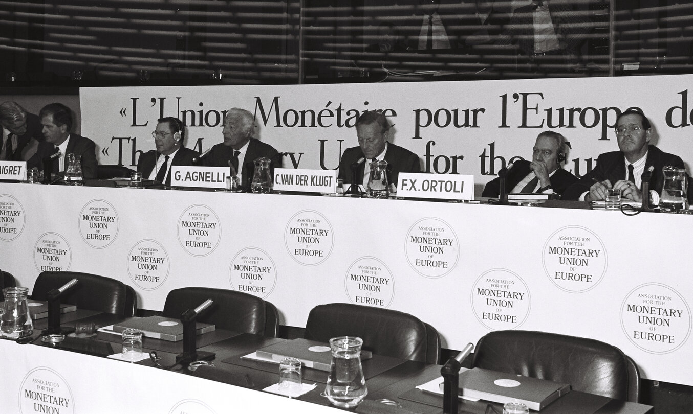 10th anniversary of the ECU in Strasbourg on January 1989.