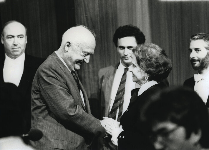 Photo 1 : The MEP Pierre PFLIMLIN is elected EP President during a plenary session in Strasbourg on July 24, 1984.