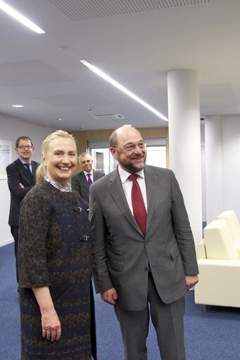 Martin SCHULZ - EP President meets with Hillary CLINTON, US Secretary of State during EU-US Energy Council Meeting