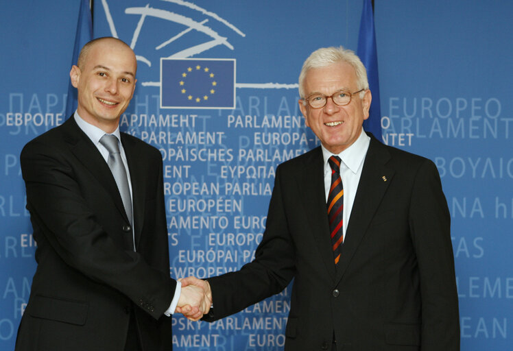 Foto 4: EP President meets with the Speaker of the Romanian Chamber of Deputies.