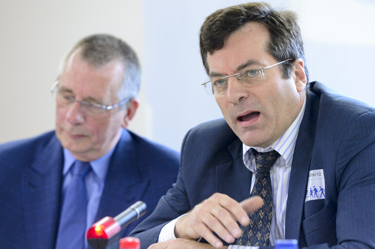 Foto 9: Meeting on Corruption in the EU : How corrupt is Europe