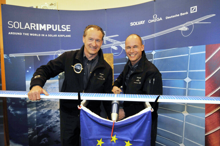 Photo 1: Presentation of the Solar Impulse plane project at the EP in Brussels within the framework of the seminar ¬´Towards a more sustainable aviation¬ª. The Vice-President of the European Commission with responsibility for Transport announced the European Commission‚Äôs patronage of the Solar Impulse project