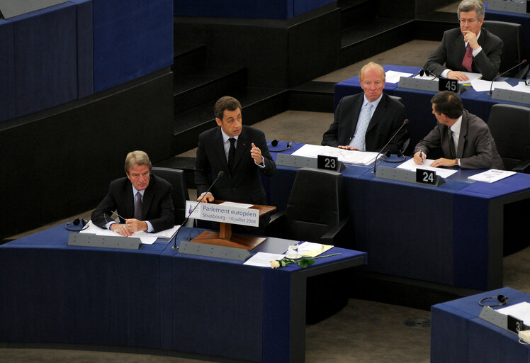 Valokuva 10: Formal sitting during the visit of  the President of France to the EP.