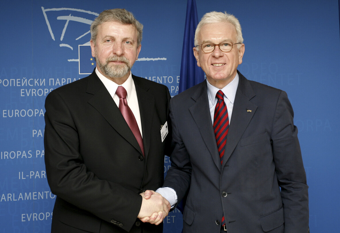 Hans Gert POETTERING - EP President meets with Belarus main opposant Alexandre MILINKEVIC