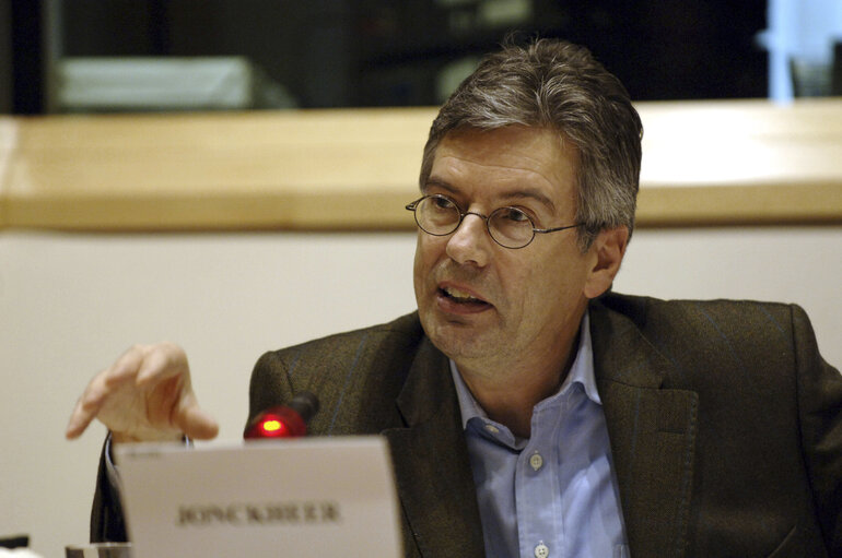 Fotogrāfija 2: Pierre JONCKHEER at the EP in Brussels