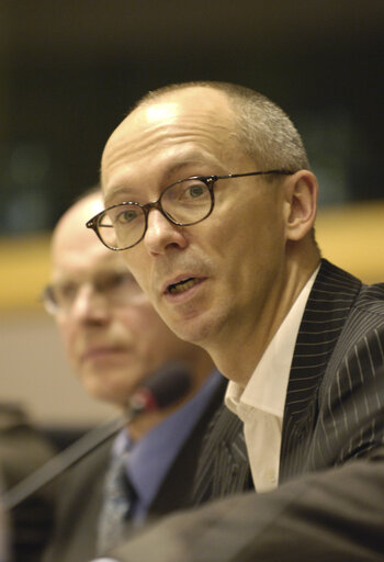 Foto 1: MEP Aldis KUSKIS attends a meeting in Brussels