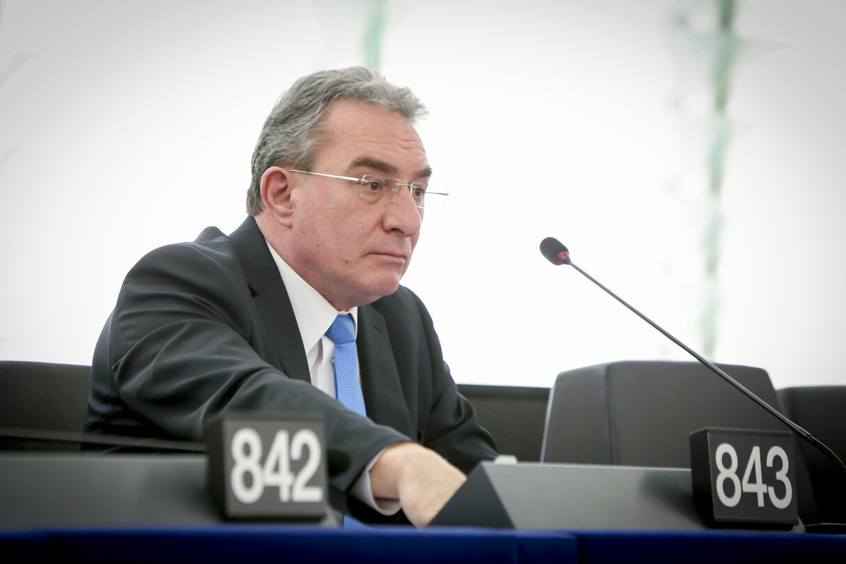 Iuliu WINKLER MEP voting in plenary session - Week 6 2018 in Strasbourg