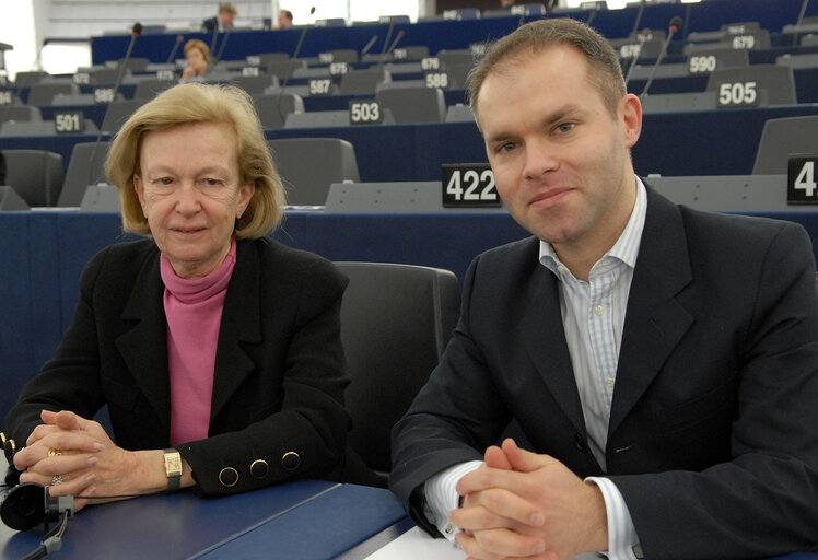 Nicole FONTAINE and Daniel Petru FUNERIU in Plenary Session in Strasbourg.