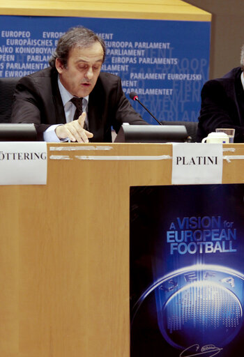 Fotografi 1: Conference  on Future of Football