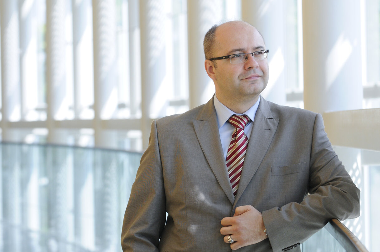 Portrait of MEP Metin KAZAK