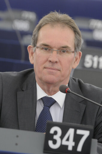 Fotagrafa 5: Alain CADEC plenary session , vice President