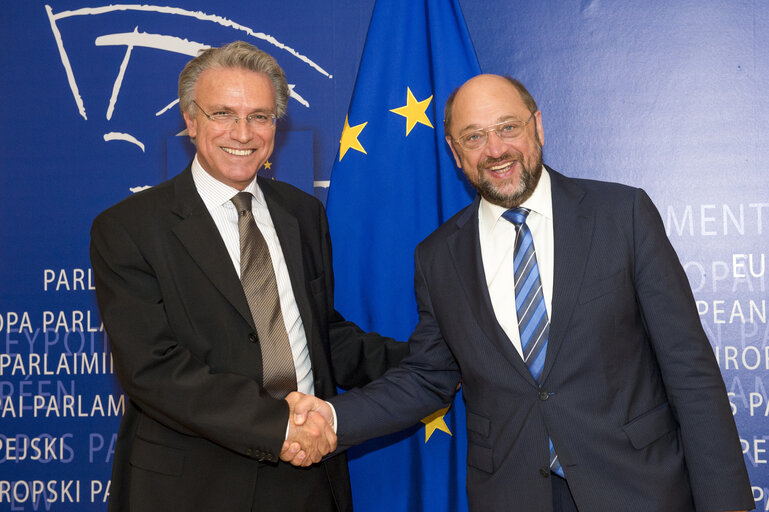 Photo 5 : Martin SCHULZ - EP President meets with MEP Takis HADJIGEORGIOU