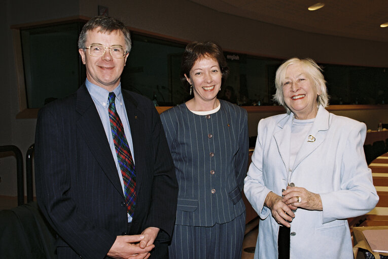 Photo 1 : The MEPs Ian HUDGHTON, Jill EVANS, Winifred EWING  in Brussels in December 1998.