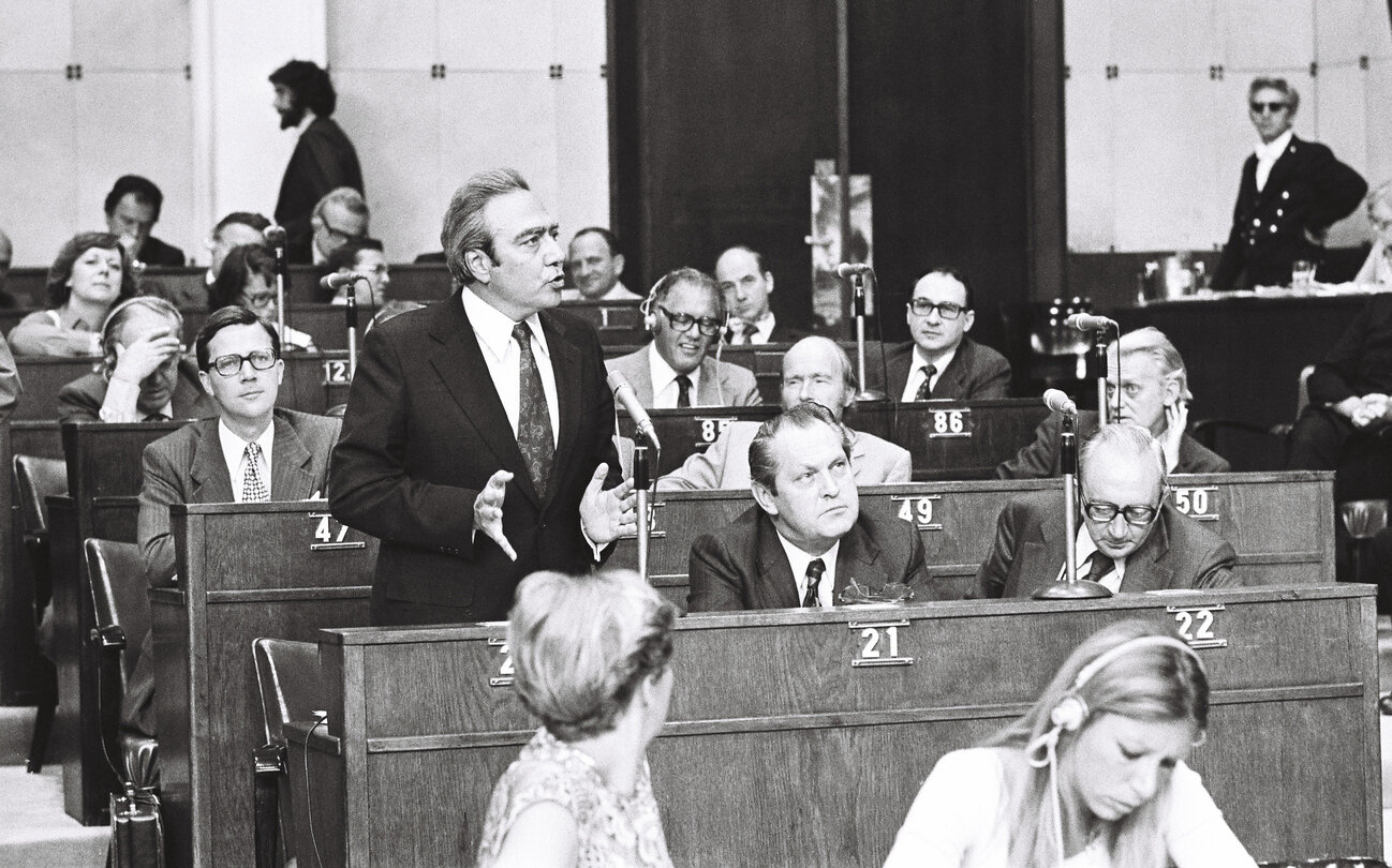 Plenary session Strasbourg may 1976