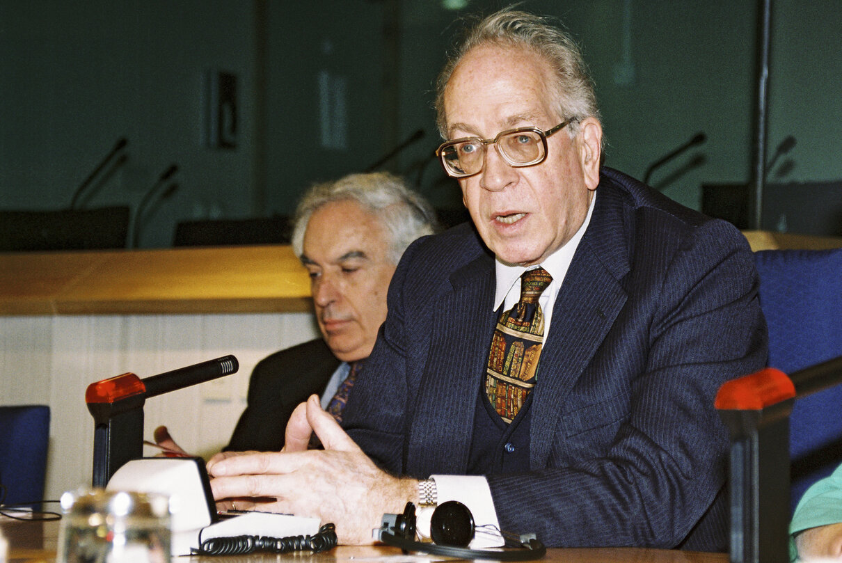 Meeting of the Developemnt Committee in Brussels in January 1998.