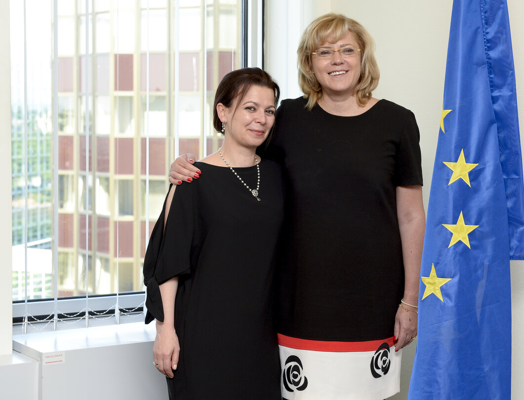 Commissioner Corina CRETU meets with Liliana RODRIGUEZ