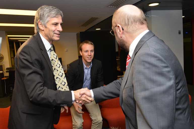 Fotogrāfija 1: EP President meets Gerald HAFNER