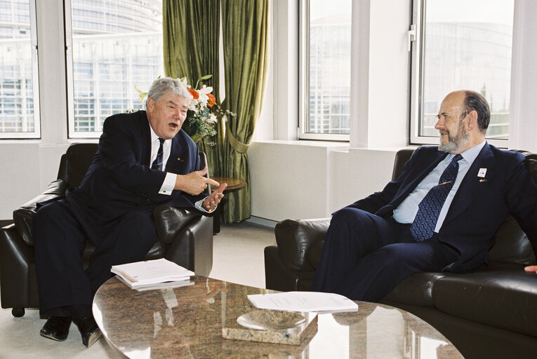 Fotografija 1: EP President meets with MEP James L. JANSSEN van RAAY in Strasbourg