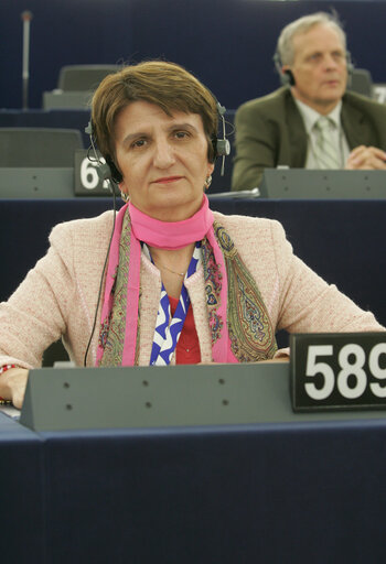 Foto 1: MEP Maria PETRE in plenary session in Strasbourg.