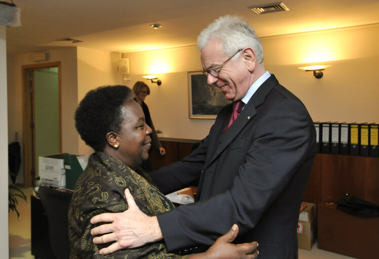 Fotografija 6: EP President meets with the President of the Pan-African Parliament.