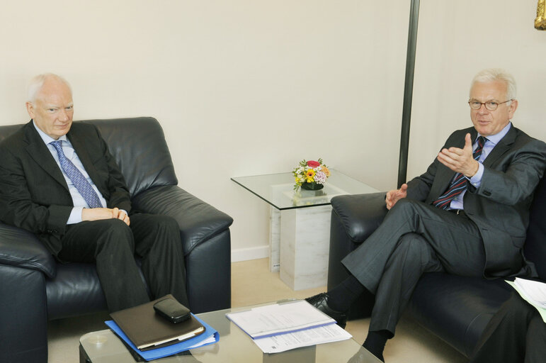 Fotografi 1: EP President meets with President of the EIB (European Investment Bank), in Brussels