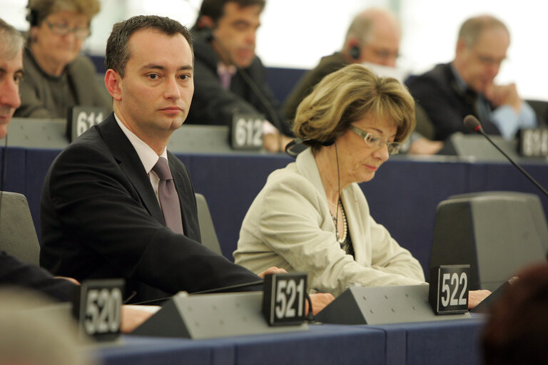 Foto 2: MEP Nickolay MLADENOV attends a plenary session in Strasbourg