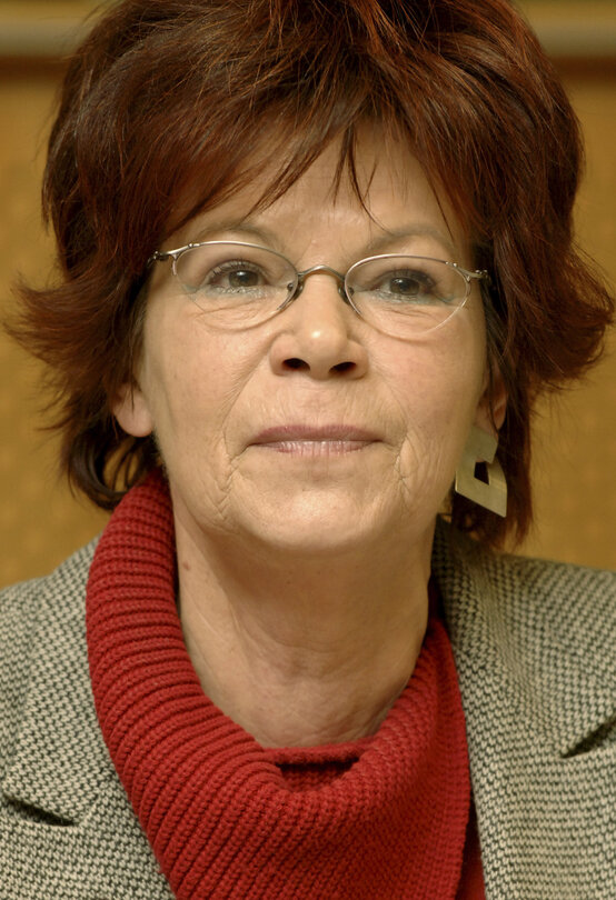 Gisela KALLENBACH in a meeting at the EP in Brussels.