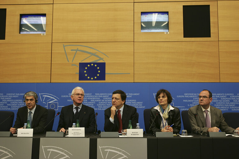 Fotografia 10: Press conference on the Portuguese Presidency following the visit of the Prime Minister of Portugal to the EP.