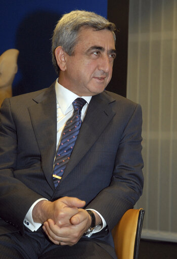 Fotografia 11: European Commissioner meets with Prime Minister of Armenia, in Strasbourg