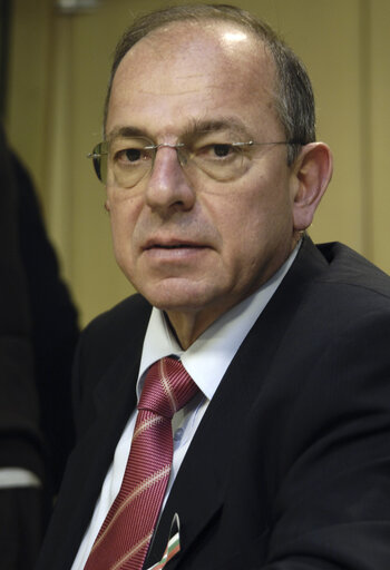 Foto 11: MEP Atanas PAPARIZOV holds a press conference in Brussels