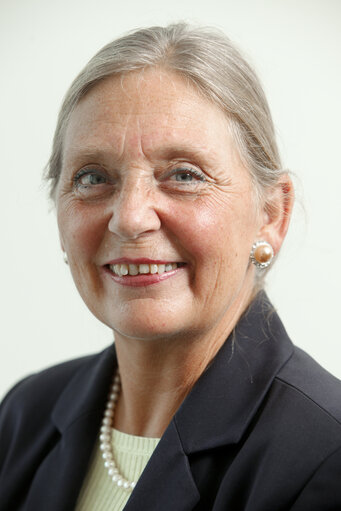 Portrait of MEP Anna ROSBACH