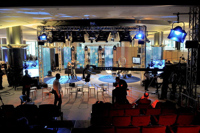 EBU studio TV, Audiovisual service PE.