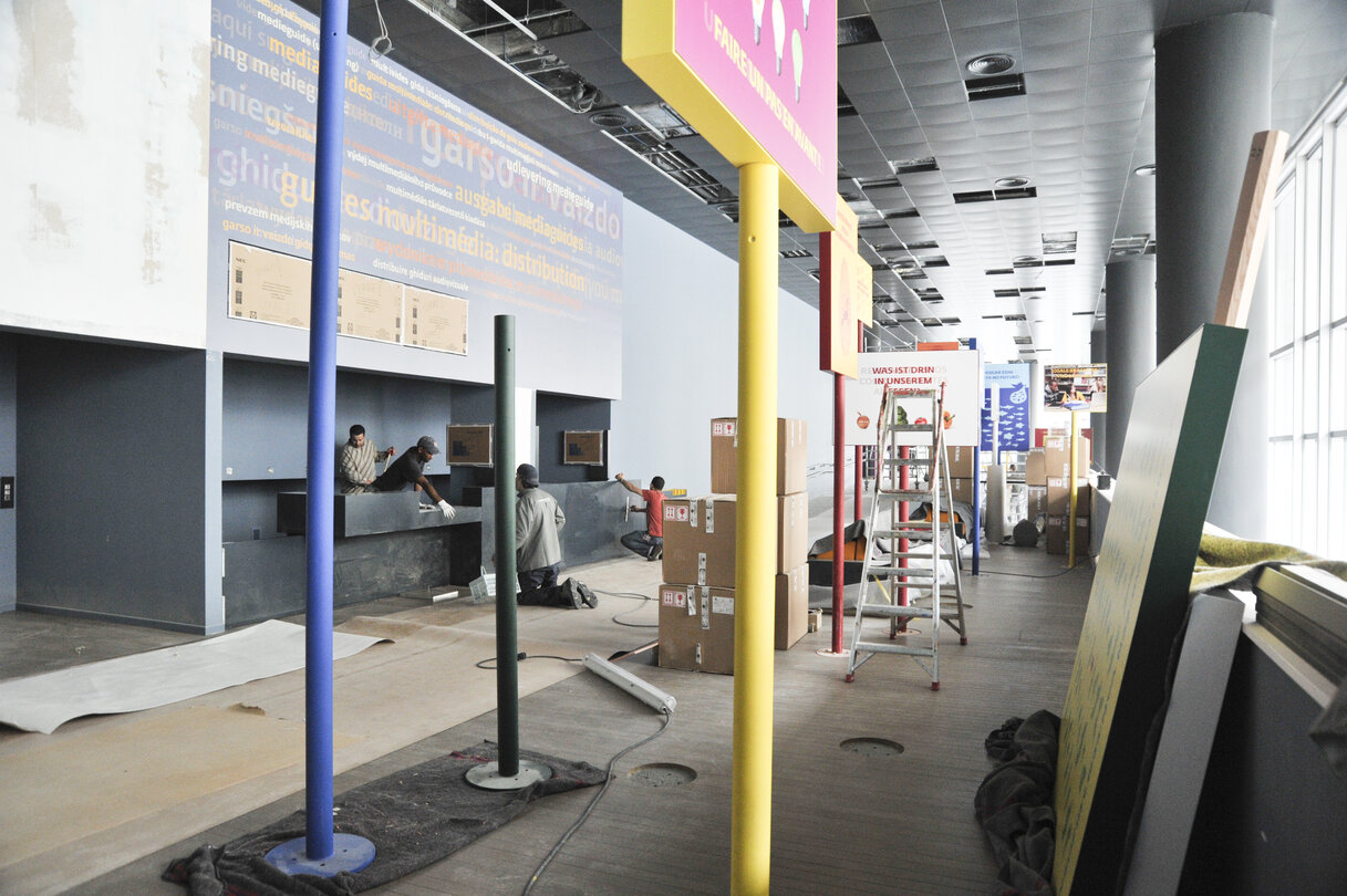 Visitors center in the WIB building at the European Parliament in Brussels. Construction works