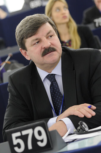 Fotografie 4: MEP Jaroslaw KALINOWSKI attends a plenary session in Strasbourg