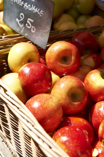 Fotografija 4: fruit, apple, market