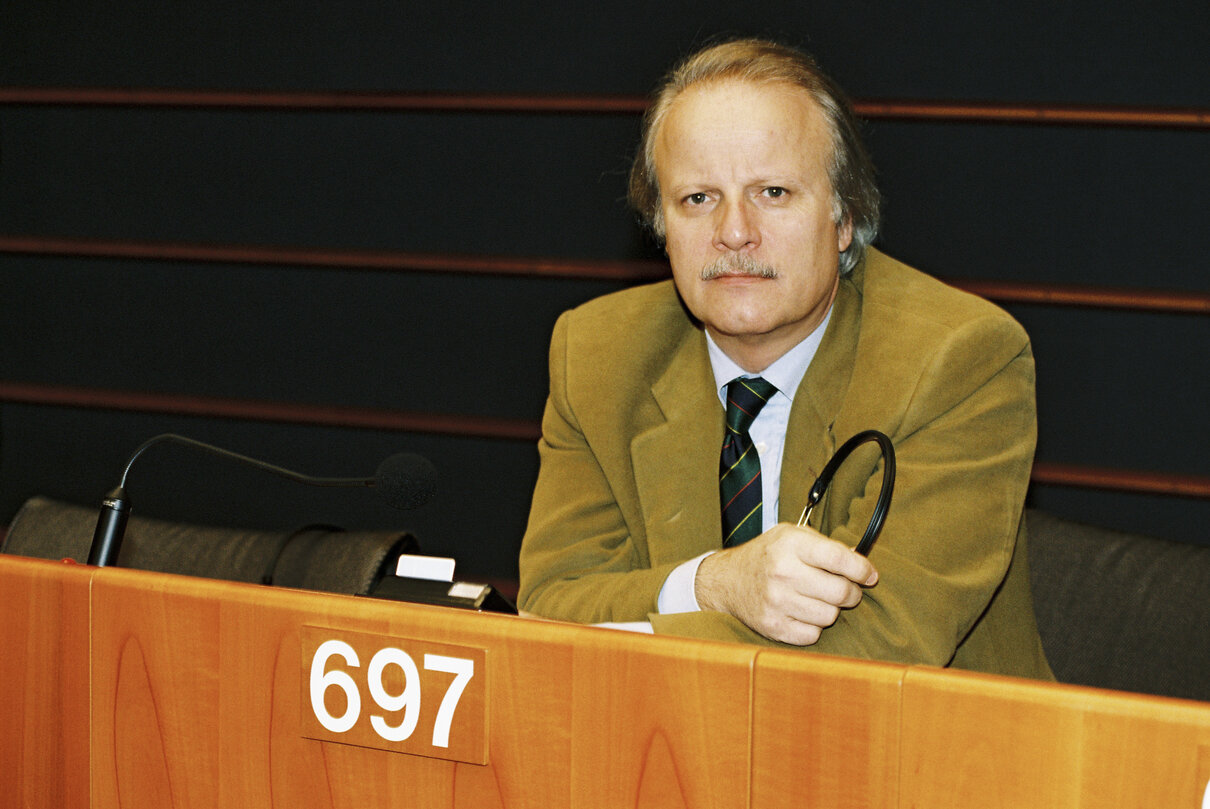 The MEP  Roberto MEZZAROMA in Brussels in December 1998.