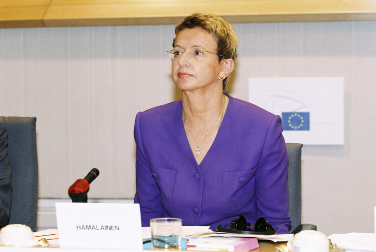 Fotografija 1: Meeting with Vice-President of the European Central Bank at the European Parliament in Brussels