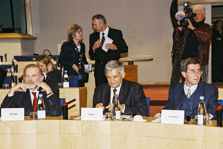 Fotografia 5: The Foreign Affairs Committee receives  the Polish Prime Minister and the Polish Foreign Minister