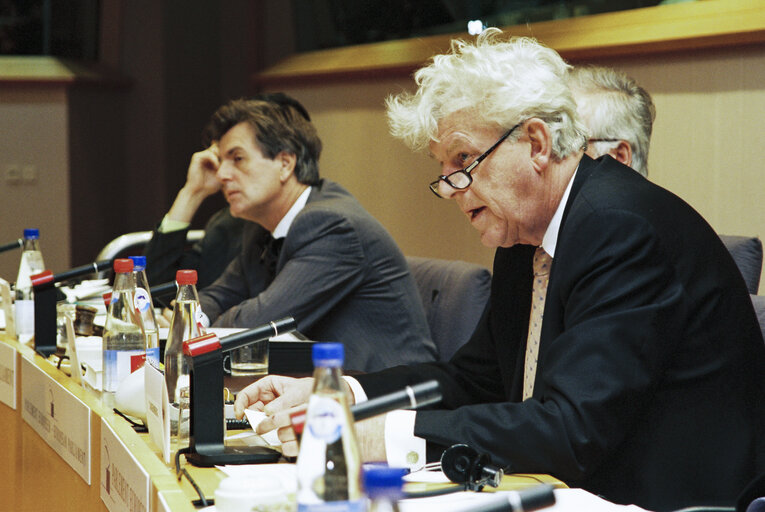 Wim DUISENBERG, President of the European Central Bank addresses the Economic Affairs Committee in Brussels on December 8, 1998.